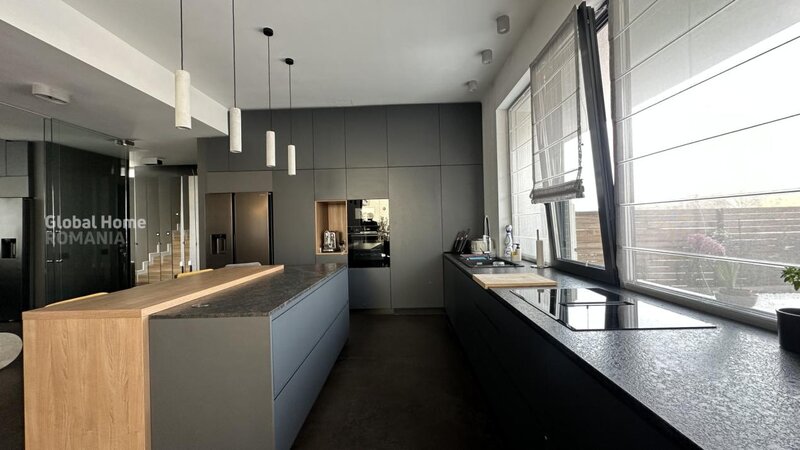 Vila moderna cu piscina | 4 camere | 190 MP | Corbeanca | Vedere Lac