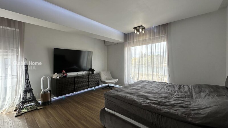 Vila moderna cu piscina | 4 camere | 190 MP | Corbeanca | Vedere Lac